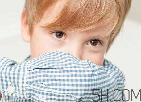 秋季咳嗽有痰是什么原因引起的,为什么秋天容易咳嗽有痰怎么办