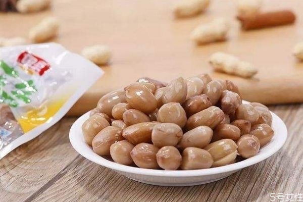 2018流行什么发型颜色(今年流行什么发型颜色)