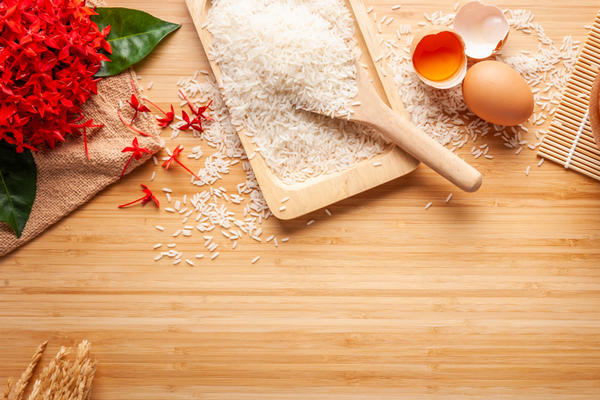 鸡蛋变质的表现(煮熟的鸡蛋变质的表现)