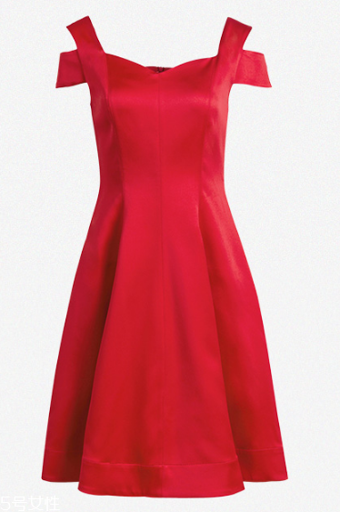 冬天红色衣服怎么搭配,冬季红色衣服搭配图片 冬天红色衣服怎么搭配,冬季红色衣服搭配图片