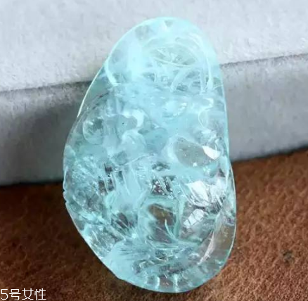 海蓝宝怎么鉴别真假,海蓝宝石的真假