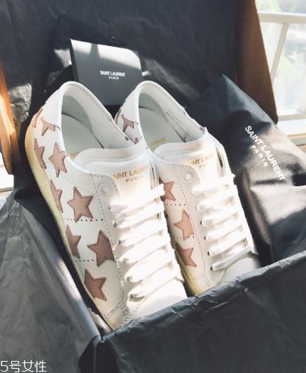 圣罗兰有鞋子吗,圣罗兰口红可以退货吗