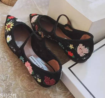 tabitha simmons品牌,simmons床垫怎么样