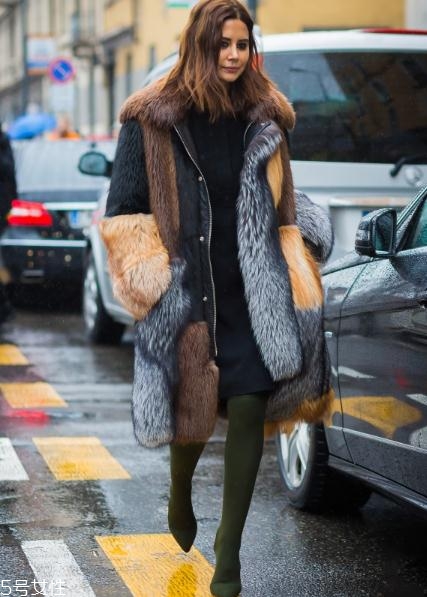 袜子靴好看吗,靴子穿什么袜子好看 袜子靴好看吗,靴子穿什么袜子好看