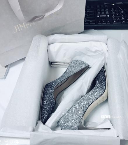 jimmychoo鞋子怎么样,jimmy choo是什么牌子的鞋子