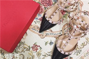 华伦天奴铆钉男鞋,华伦天奴铆钉平底鞋