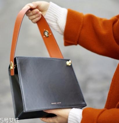 danse lente是什么品牌,deerejack的包是什么牌子