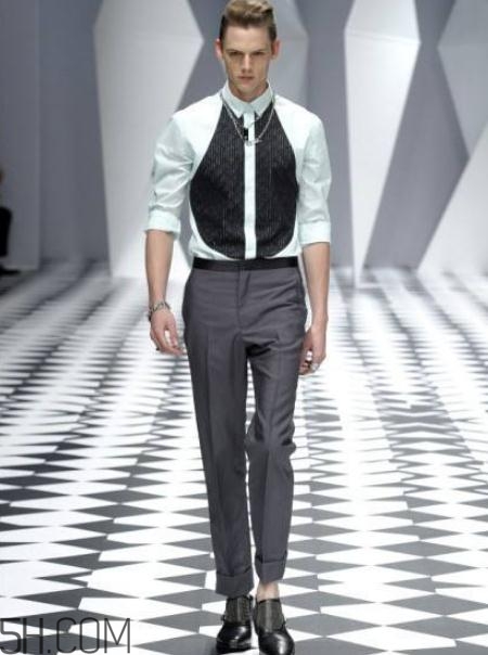 范思哲是几线奢侈品牌,范思哲属于几线品牌