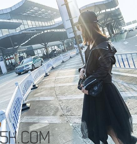 绵羊皮皮衣可以熨烫吗,绵羊皮衣服可以熨烫吗