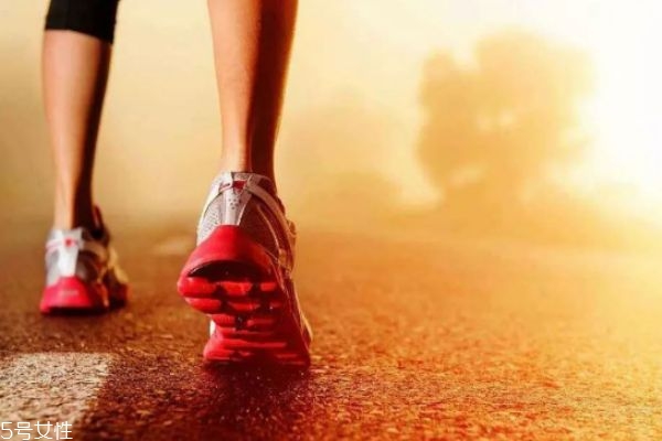 生理期不要过于运动(生理期不能运动)