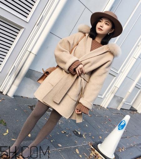 羊驼绒和羊驼毛的区别,羊驼毛羊驼绒有何区别