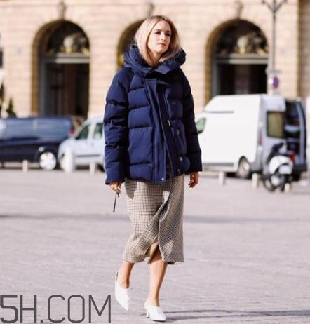 女装羽绒服充绒量怎么算,羽绒服充绒量怎么算的