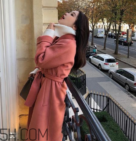 双面羊绒大衣洗了缩水了怎么办,双面羊毛绒大衣缩水怎么恢复