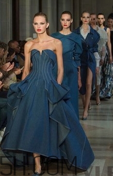 2018流行什么颜色衣服,2018流行什么颜色的韩版毛呢大衣女