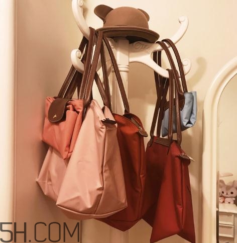 珑骧饺子包介绍,珑骧饺子包尺寸 珑骧饺子包介绍,珑骧饺子包尺寸