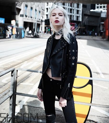 皮衣碰到酒精怎么办,酒精弄到皮衣上怎么处理