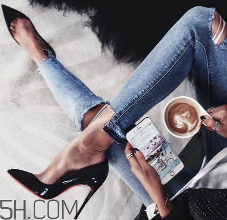 高跟鞋能过安检吗,高跟鞋可以过安检吗