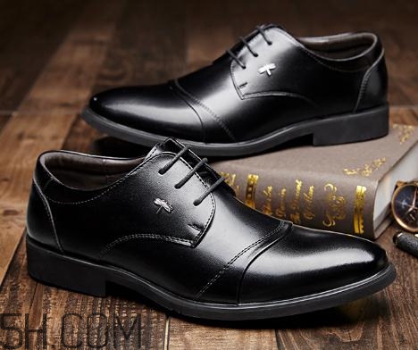 皮鞋小了怎么办怎么撑大,皮鞋小了点怎么才能弄大一点