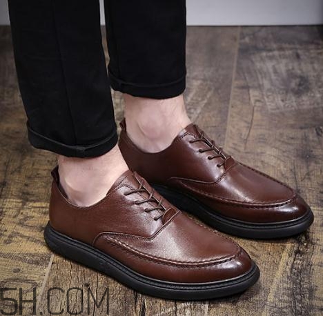 真皮皮鞋可以用酒精擦吗,皮鞋可以用酒精擦吗?