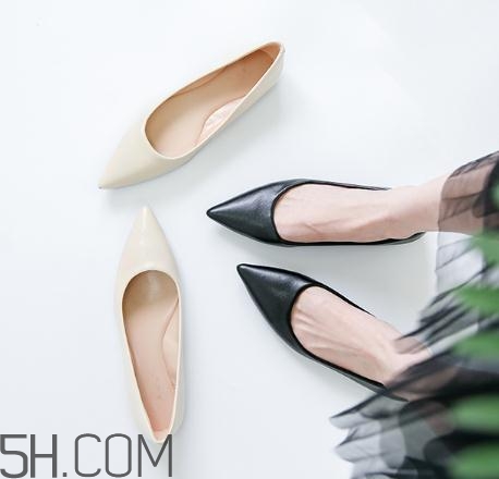 羊皮鞋和牛皮鞋的区别,羊皮皮鞋和牛皮皮鞋有什么区别 羊皮鞋和牛皮鞋的区别,羊皮皮鞋和牛皮皮鞋有什么区别