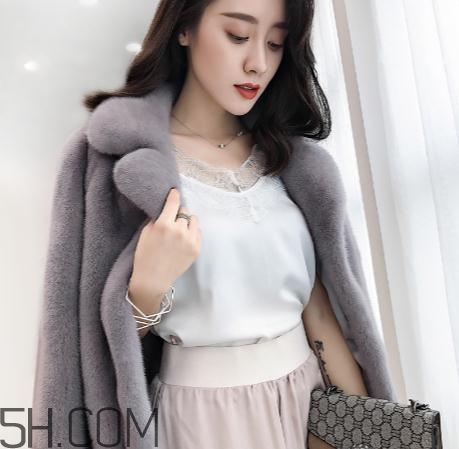 水貂绒是什么材质做的,水貂绒的衣服一般什么价位 水貂绒是什么材质做的,水貂绒的衣服一般什么价位