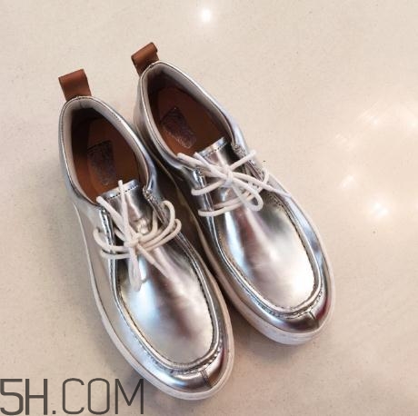 clarks和ecco哪个好,clarks和ecco哪个好其乐和爱步有什么区别