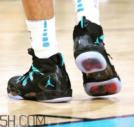 篮球鞋跑步合适吗,适合跑步的运动鞋