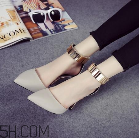 脚大能穿尖头鞋吗,尖头鞋显脚大吗