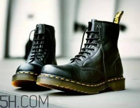 腿短能穿马丁靴吗,腿短粗可以穿马丁靴吗