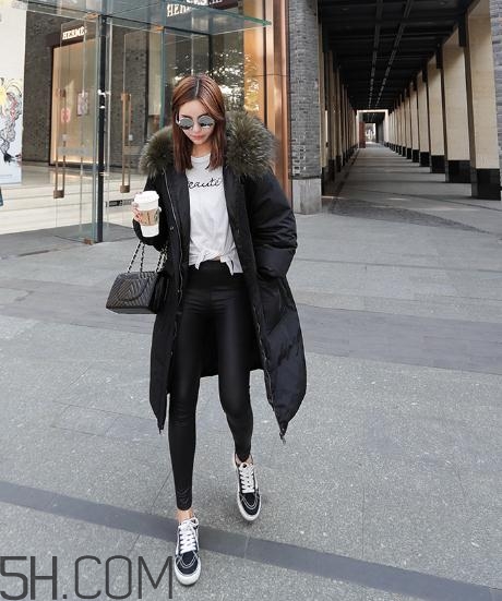 新买的羽绒服毛领怎么变蓬松,羽绒服毛领怎么变蓬松视频