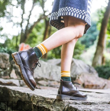 马丁靴可以爬山吗,马丁靴可以用来登山吗