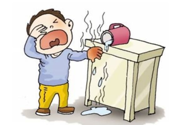 宝宝烫伤怎么办(宝宝烫伤怎么办处理)