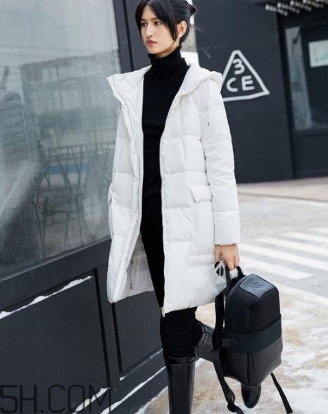 白色羽绒服可以用84吗,白色羽绒服发黄能用84吗