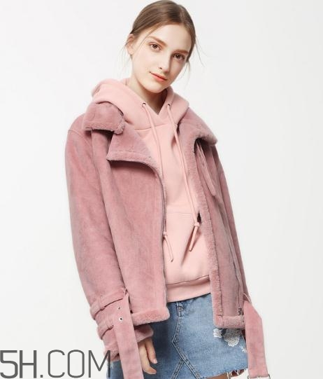 麂皮绒衣服怎么清洗,麂皮羽绒服怎么清洗