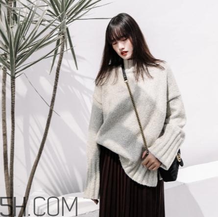 羊绒毛衣能甩干吗,羊绒衣服可以甩干吗