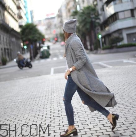 羊毛大衣可以暴晒吗,羊毛大衣能晒吗