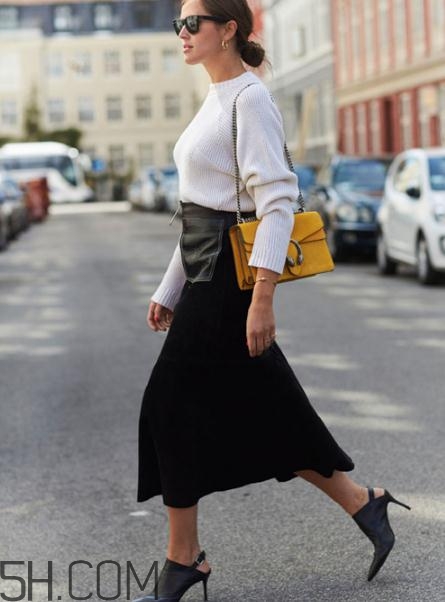 白毛衣染色了怎么办,白色毛衣染色了怎么洗才能变白