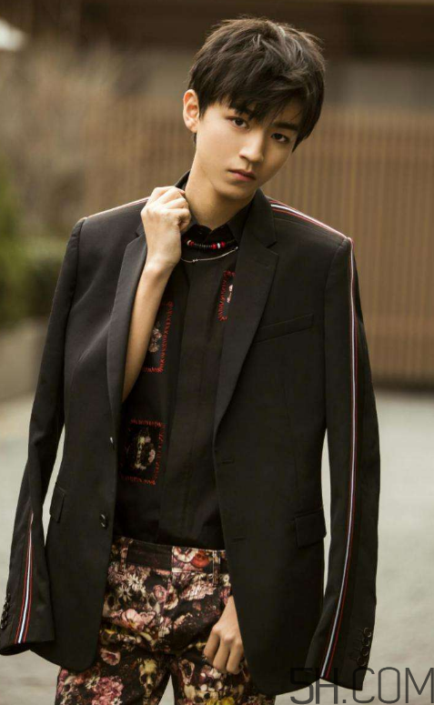 solid homme属于高端吗,solid homme是什么牌子