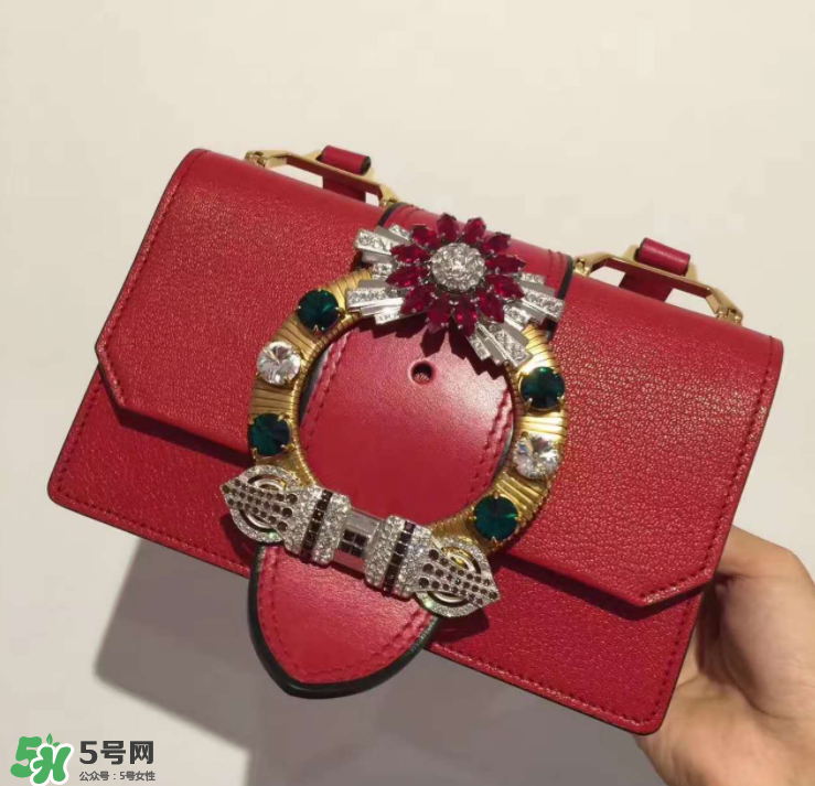 miumiu钻石包多少钱,miumiu的包大概要多少钱