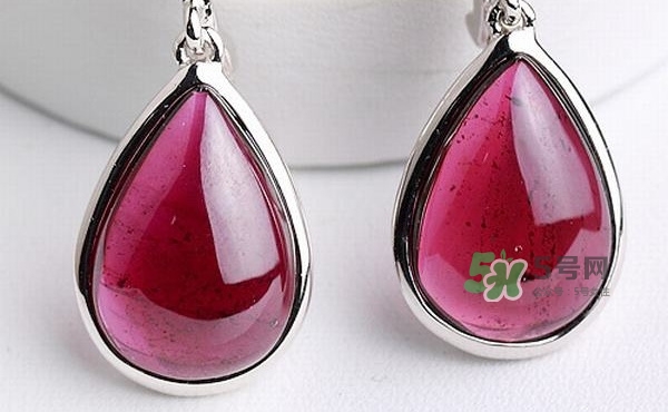 石榴的构成,石榴石是怎么形成的