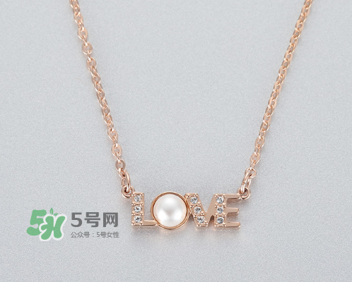 施华洛世奇字母手链,施华洛世奇的项链怎么样