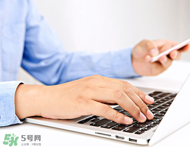 指甲没有月牙是有病吗,如果指甲上没有月牙是什么原因 指甲没有月牙是有病吗,如果指甲上没有月牙是什么原因