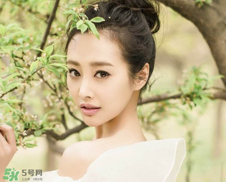 眼睛黄是不是肝有问题,请问眼睛黄是不是肝病