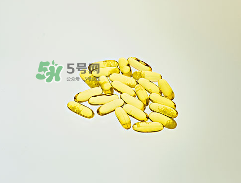 婴儿吃鱼肝油可以空腹吃吗,婴儿鱼肝油可以空腹吃吗