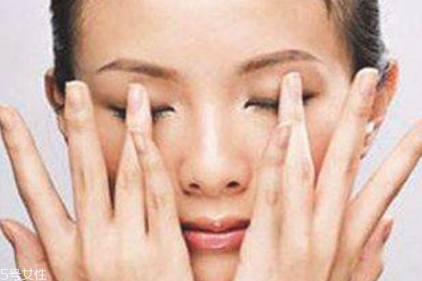 按摩眼球减轻眼睛充血(眼睛充血可以按摩吗)