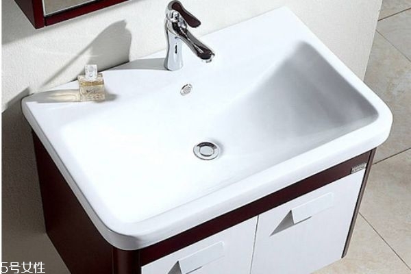 洗手池的种类有哪些(洗手池属于什么类型)