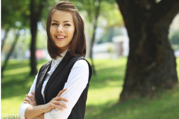 流鼻涕鼻子周围红红的怎么办(擦鼻涕鼻子周围红了怎么办)