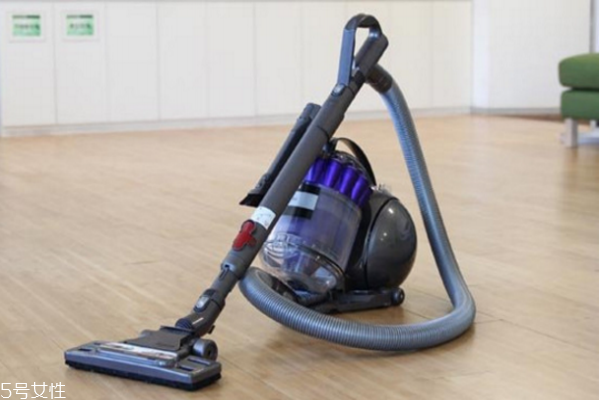 吸尘器放在家里哪里不影响风水(吸尘器放在家里哪里不影响风水吸尘器放在家里哪里好)
