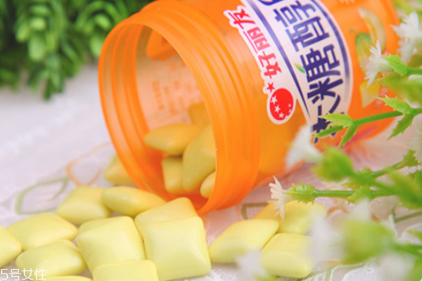 口香糖咽下去怎么办(口香糖卡在喉咙里咽不下去怎么办) 口香糖咽下去怎么办(口香糖卡在喉咙里咽不下去怎么办)