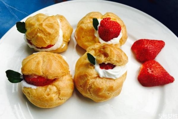 奶油吃多了有什么危害呢(奶油吃多了的危害)